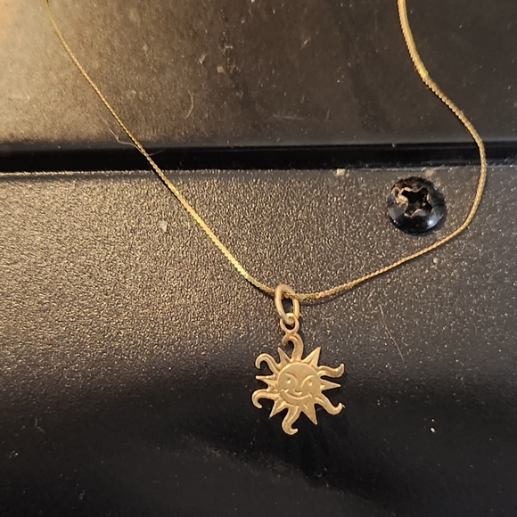 Solid Yellow Gold Sun Charm & Bracelet - Picture 2 of 9